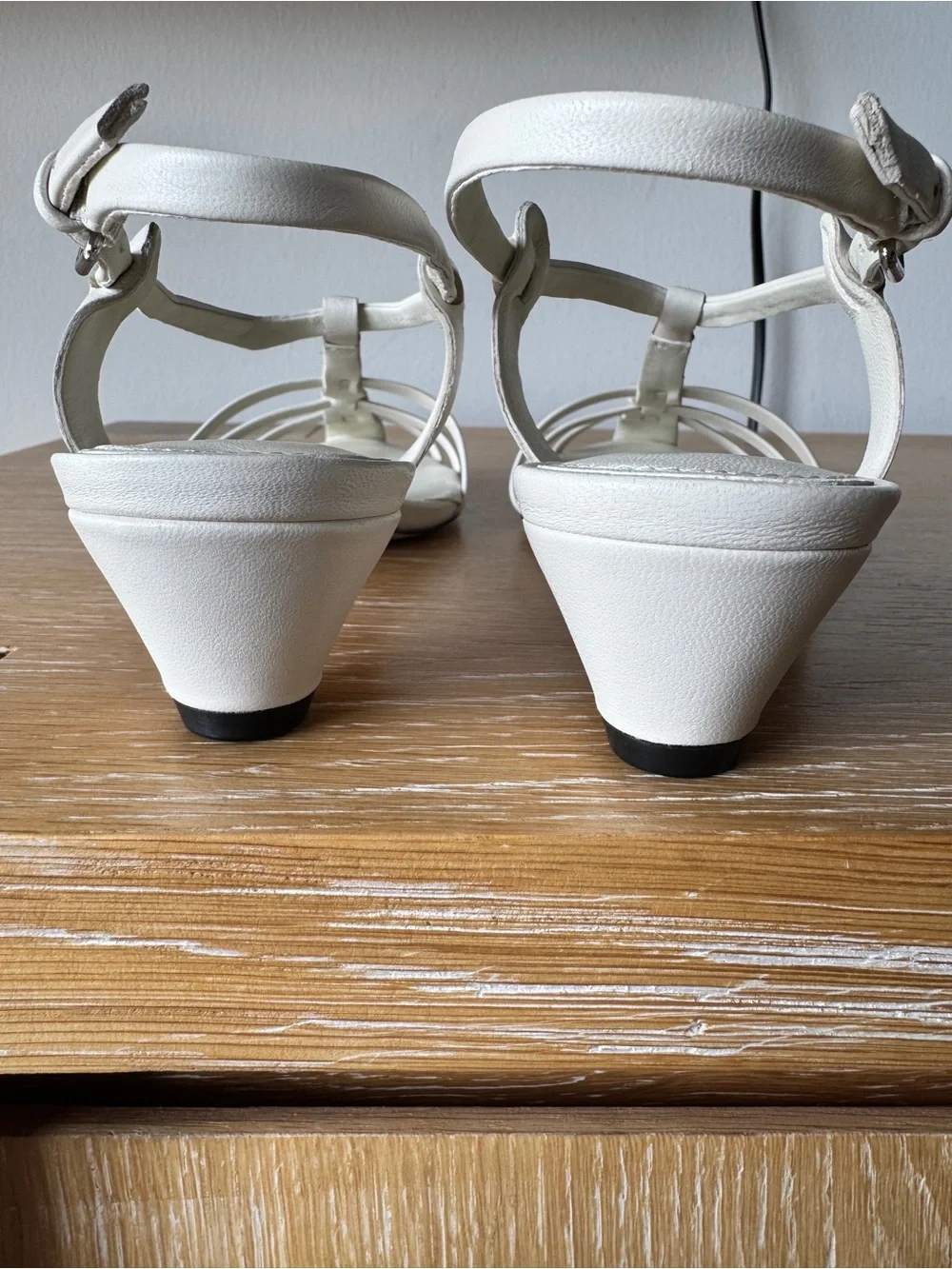 J. CREW Cage-toe kitten heels in leather, Ivory, Size 7 CR925 *with box* - Picture 9 of 15